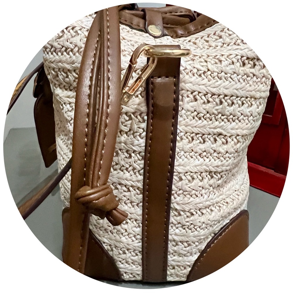 NEW! Bucket Crossbody Bag PU Stitching Woven Straw Shoulder Bag! - Picture 7 of 11